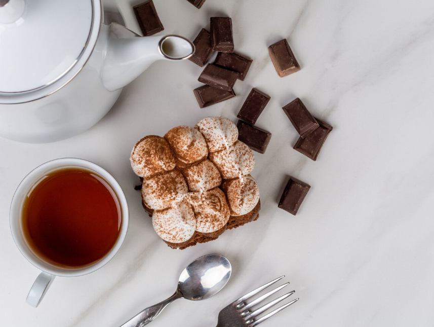 Black tea and chocolate raices de la tierra